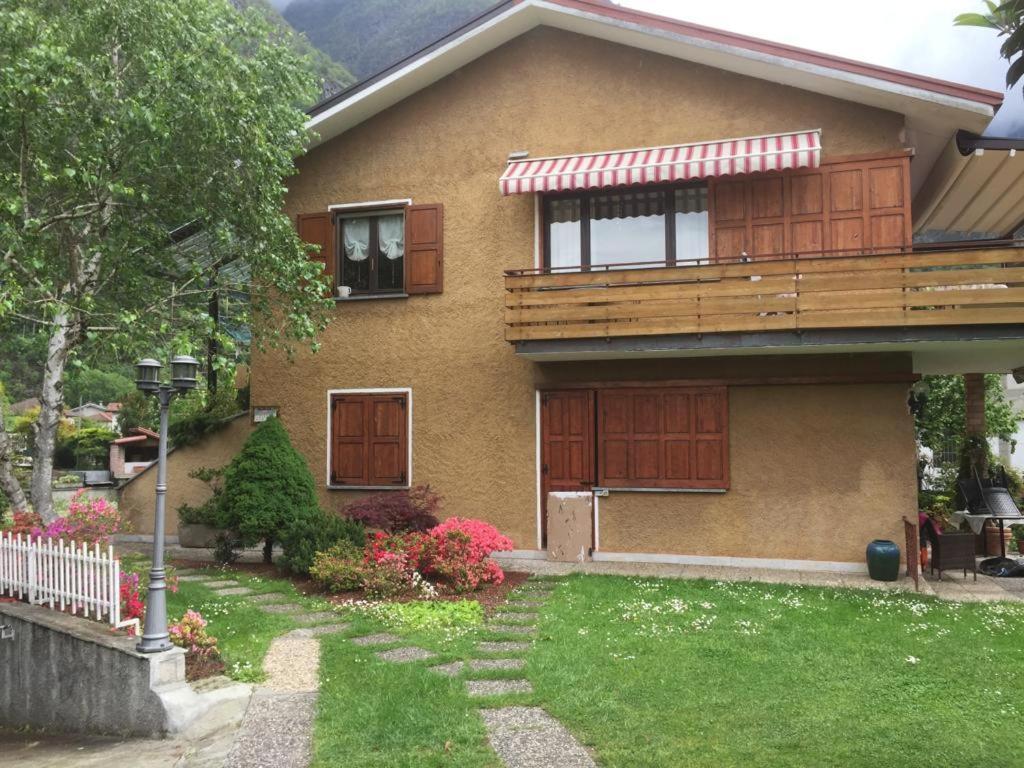 Da Boni & Luci Apartment Novate Mezzola Екстериор снимка
